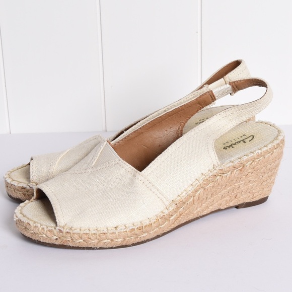 Clark’s Women’s espadrille wedges, cream, size 7 - Picture 2 of 10
